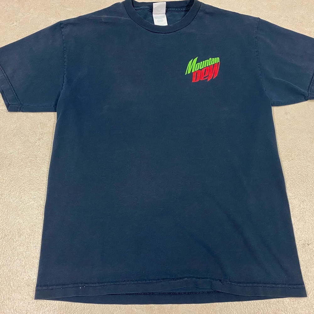 VNTG Mtn Dew “Do The Dew” tshirt Size Large